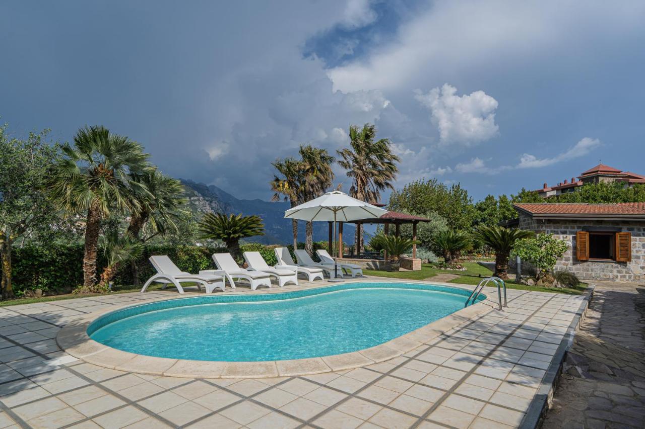Villa La Pace Сант'Агнело Екстериор снимка
